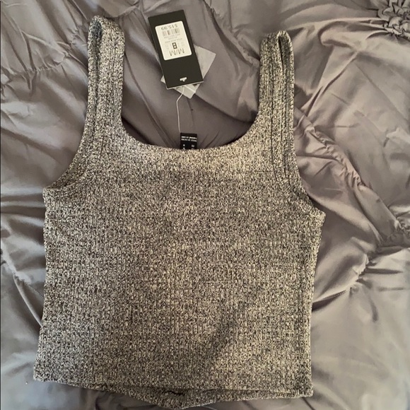 Crop Grey button top - Picture 2 of 3